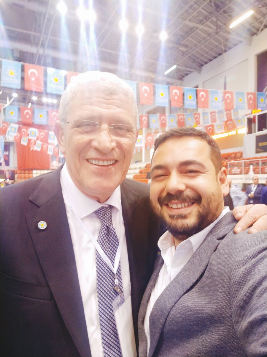 "Öfkesi; Büyük Türk Milletinin sesi olan herkes için..
Kuruluşunda alın terim, emeğim olan partime, hiç gitmemiş gibi yeniden üye olduğumu kamuoyuna ilan ederim.
Terörden umut değil, devletten çözüm bekleyen bir yurttaş olarak; İYİ Parti saflarında yeniden yerimi aldım
<a href="/iyiparti/">İYİ Parti</a>