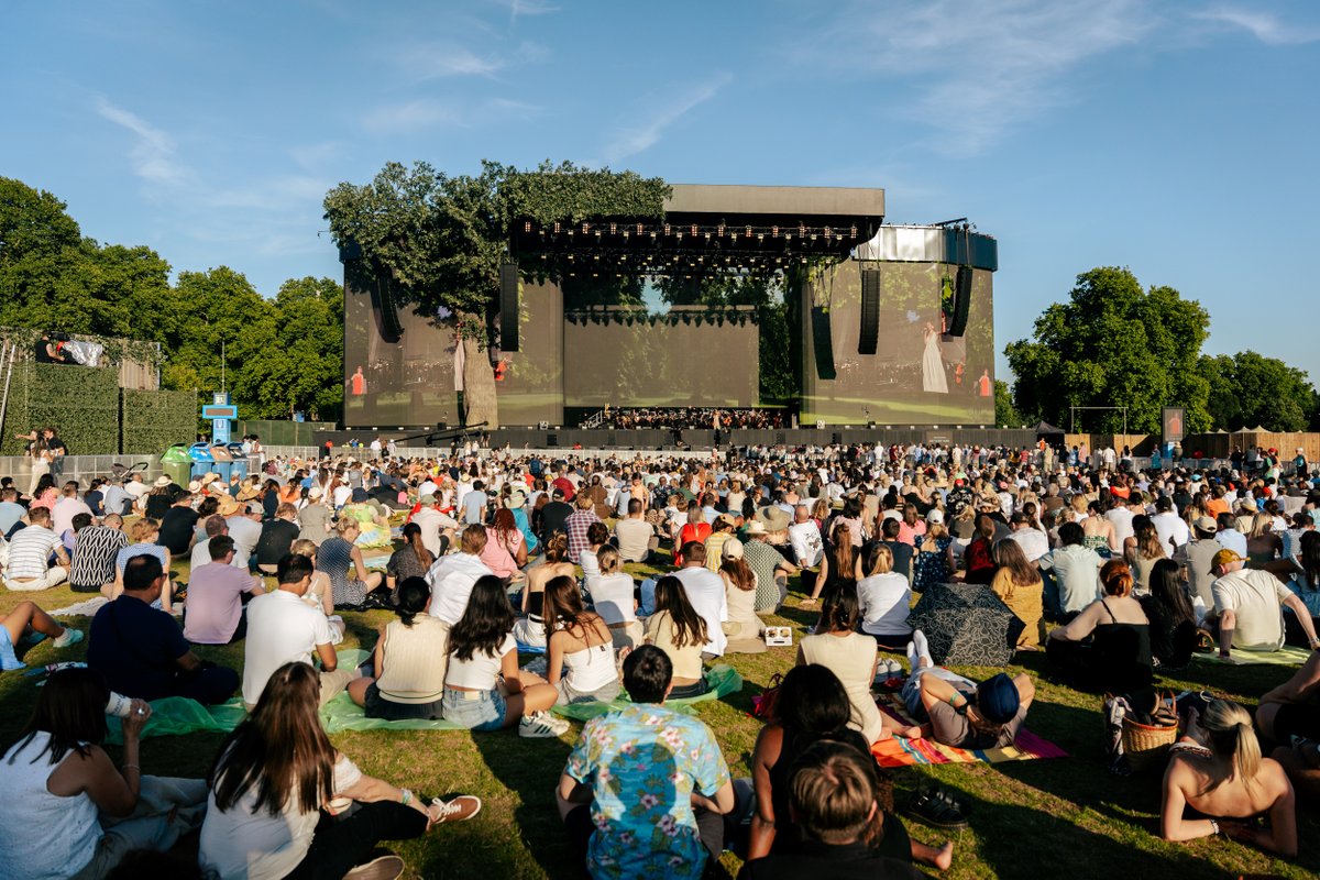 bstopenhouse's tweet image. We just witnessed the spectacular world premiere of @marvelstudios’ The Fantastic Four: First Steps orchestral suite live in London’s Hyde Park ✨
#OpenHouse #BSTHydePark #AllThingsOrchestral #TheFantasticFour