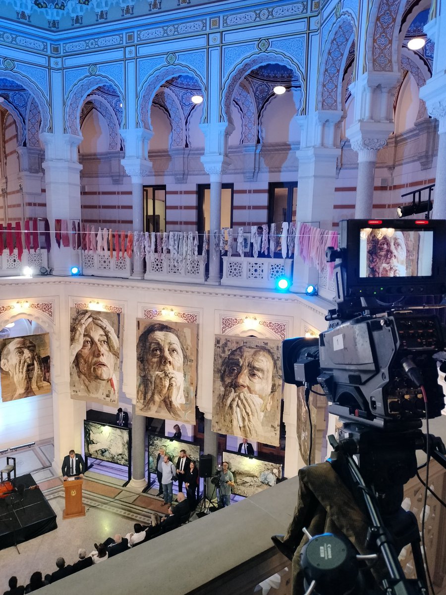 On behalf of Min. Tajani, Amb. Castellani was in Srebrenica today, where she attended the ceremony in memory of the victims of the genocide and read a message sent by Pres. Mattarella. A special thanks to Andrea Griminelli for his touching performances in Sarajevo and Srebrenica.