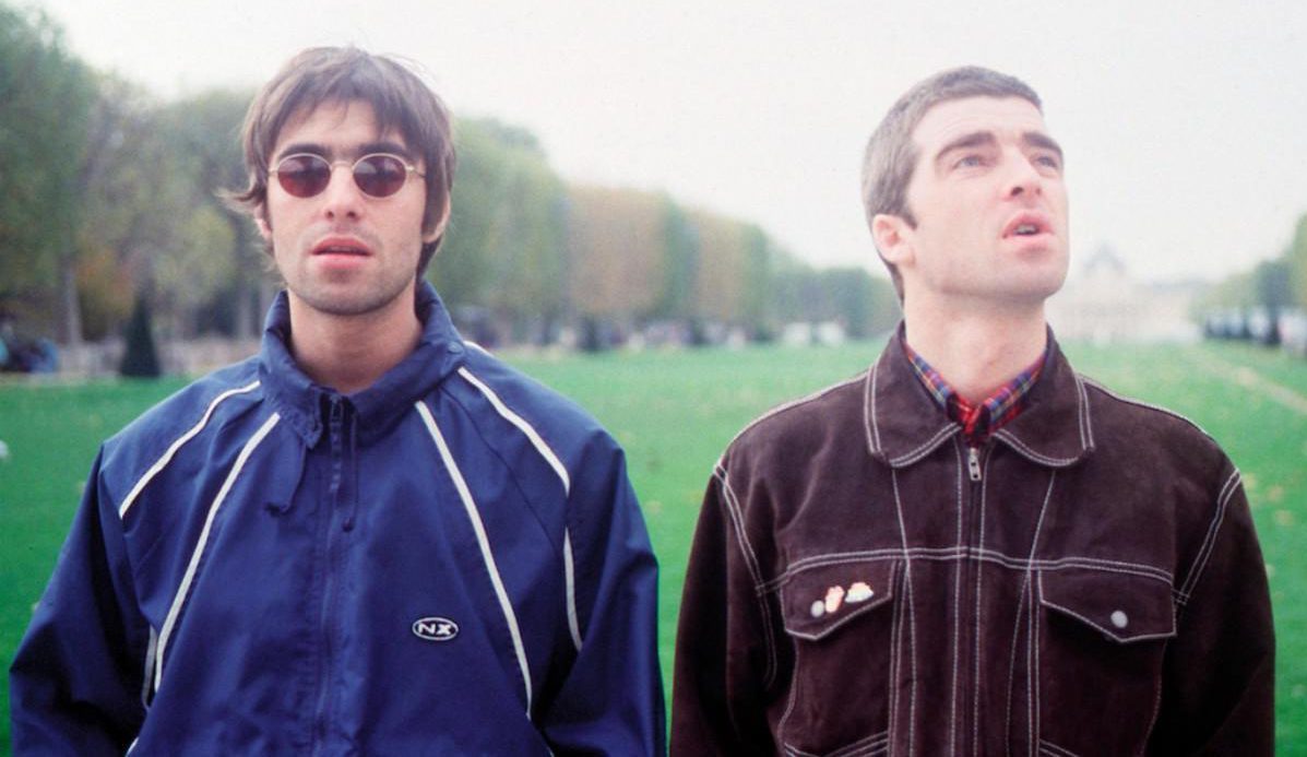 NorthernChorus_'s tweet image. 🚨 Lyrics Quiz!
The Oasis Heaton Park homecoming shows kick off today in Manchester, but will you be singing the right lyrics to one of their biggest hits❓
QUIZ HERE: northernchorus.co.uk/2025/07/11/lyr…