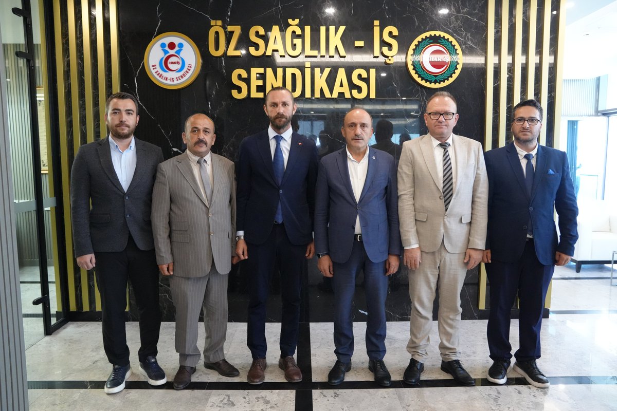 ADANA VE ANTALYA ŞUBELERİMİZİN GÖREV DAĞILIMI YAPILDI 

Genel Başkanımız Devlet Sert, 2. Olağan Genel Kurullarını tamamlayarak yeni dönem çalışmalarına başlayan Adana ve Antalya Şubelerimizin görev dağılımını gerçekleştirdi.

⬇
ozsaglikis.org/2025/07/11/ada…