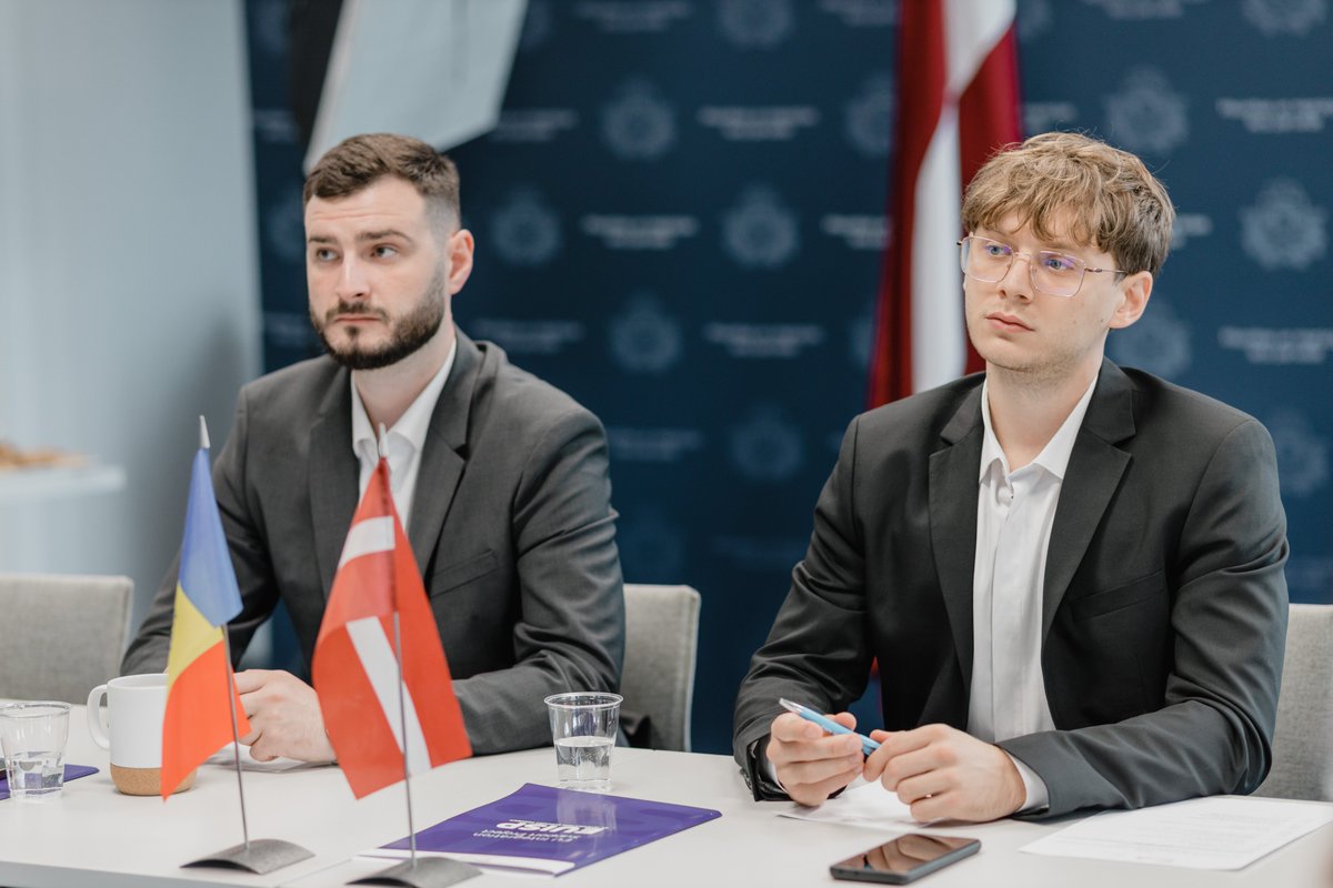 📍Vakar Pārvalde uzņēma Moldovas migrācijas jomas ekspertus, lai dalītos ar Latvijas pieredzi ES pilsoņu pārvietošanās tiesību īstenošanā.

📘Pārvaldes speciālisti iepazīstināja kolēģus ar uzturēšanās nosacījumiem un praktiskiem risinājumiem, kas tiek piemēroti Latvijā.

#PMLP