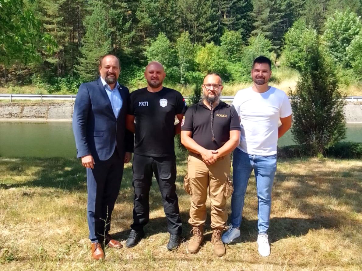 EU_CEPOL's tweet image. From students to trainers. From theory to action.
This week in 🇷🇸 Serbia, #WB_PaCT project made it happen:
🔹A drug trafficking course
🔹A live mentoring visit
🔹Two Serbian officers stepping up as trainers.
This is what building capacity looks like!
🔗 cepol.europa.eu/international-…