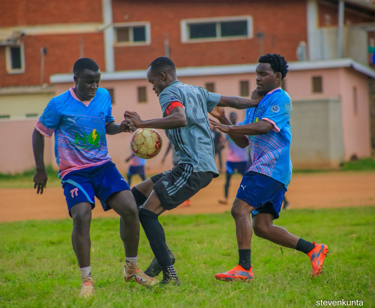 The Gun Slingers tweet media