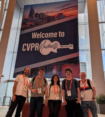 O artigo “Tuning the Frequencies: Robust Training for Sinusoidal Neural Networks” , assinado pelos pesquisadores do IMPA Tiago Novello e Luiz Velho e pela mestranda Diana Aldana, foi reconhecido com a distinção highlight  na edição de 2025 da CVPR. 👏👏impa.br/notices/artigo…