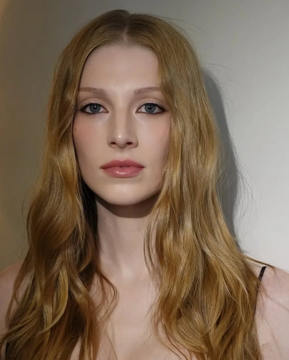 if i was a drink it would be champagne 🍾