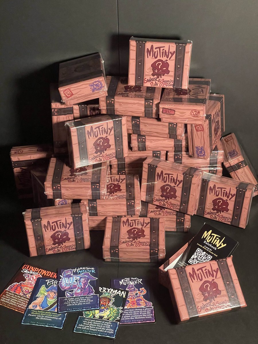 kanijame's tweet image. Found a ton more #Mutiny's washed up, guess @SanderRoli and I might as well sell them at #SoTFest2025 this year!
You'll be able to find us at @Soycha_Art's stand, come say Hi!
#BeMorePirate