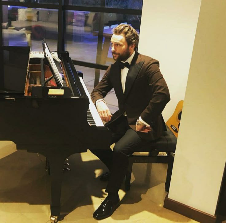 THIS PHOTO OF CHARLIE?