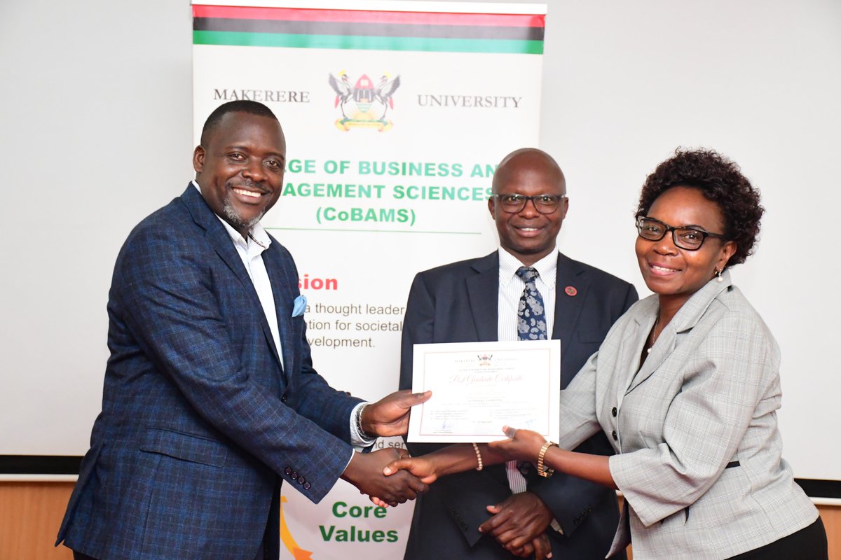 MakCoBAMS's tweet image. Day 5 of the @Makerere Strategic Leadership Training ended with a powerful message from University Secretary Mr. Yusuf Kiranda: embrace local solutions, lead with accountability, and empower others—everyone has a role in building a great @Makerere. @Y_Kiranda @CovabMakerere