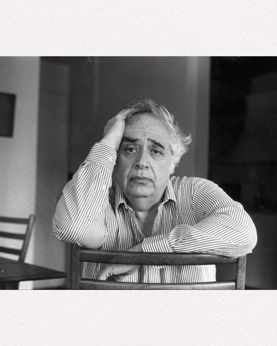 SocResJournal's tweet image. Harold Bloom, often dubbed the “most notorious literary critic in America,” was born on this day in 1930 in East Bronx, New York. #botd
Bloom, a long-time professor at Yale, was known for his defense of the Western literary canon. He published The Western Canon and How to Read…