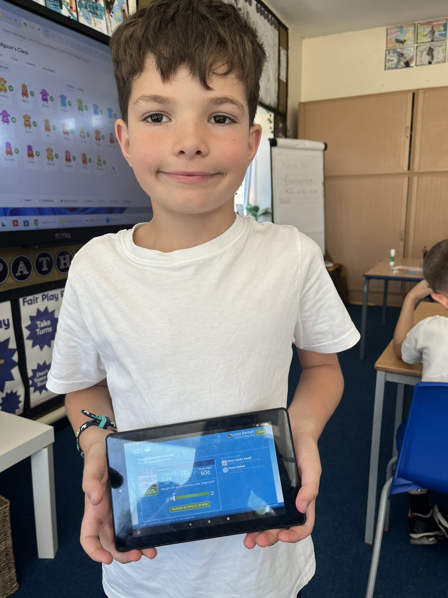 HolySpiritWA9's tweet photo. Congratulations to our #Year3 Reading Plus superstars! Well done Lucas, Antony & Sophie for getting a Silver Combo award for reading two lessons in a row with a score of 90%+ 😁🌟 @ReadingPlus @ReadSolutionsUK #ReadingPlus https://t.co/SkST6ShmTm