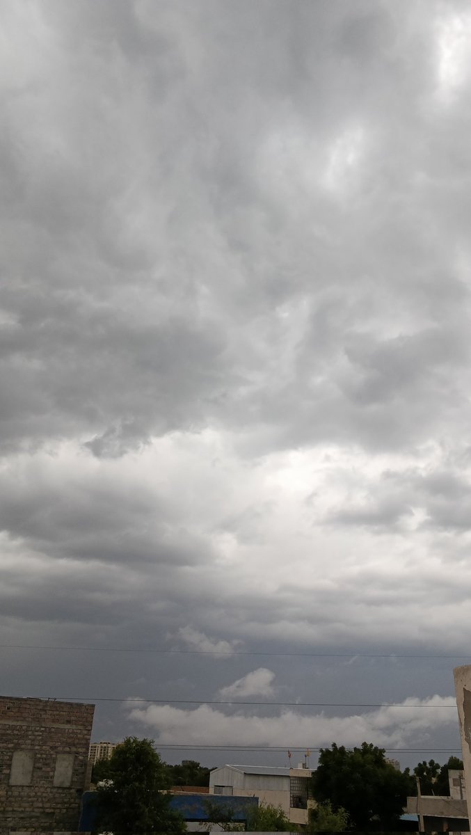 CricketLove2000's tweet image. सावन की मस्ती, बारिश की बौछार,
शिवजी का नाम है सबसे प्यारा उपहार।
आपको और आपके परिवार को
सावन की ढेर सारी शुभकामनाएं।🌿
#sawanvibes