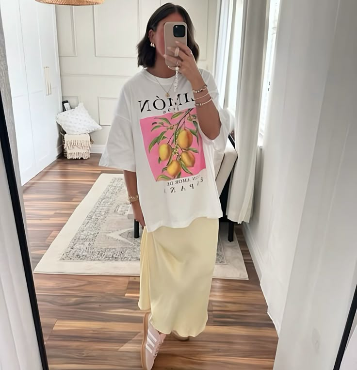 liIacdaisy's tweet photo. the first four pictures on your pinterest feed describe your summer 2025 https://t.co/PeGfXDOSbx