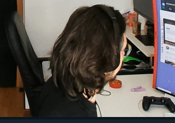 He cambiado la posición de la camara para grabar y me he visto desde un angulo que nunca me veo... y opino que para mi edad tengo pelazo