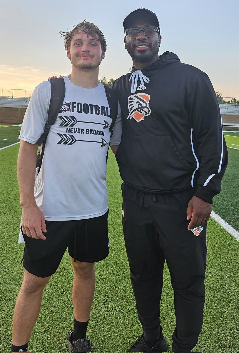 BachusKaden's tweet image. Huge thanks to @CoachGaulden and @UTPBFootball for a great camp here in OKC! Had a great time competing! 4 interceptions in 1v1's!
Thanks @CoachK__Mac and @CoachShaw_Jake for the invite!
@CoachLeeBlank @CoachDeas @Waleed_Gaines @JeremyHarris09 @RecruitMustang @1BroncoFootball