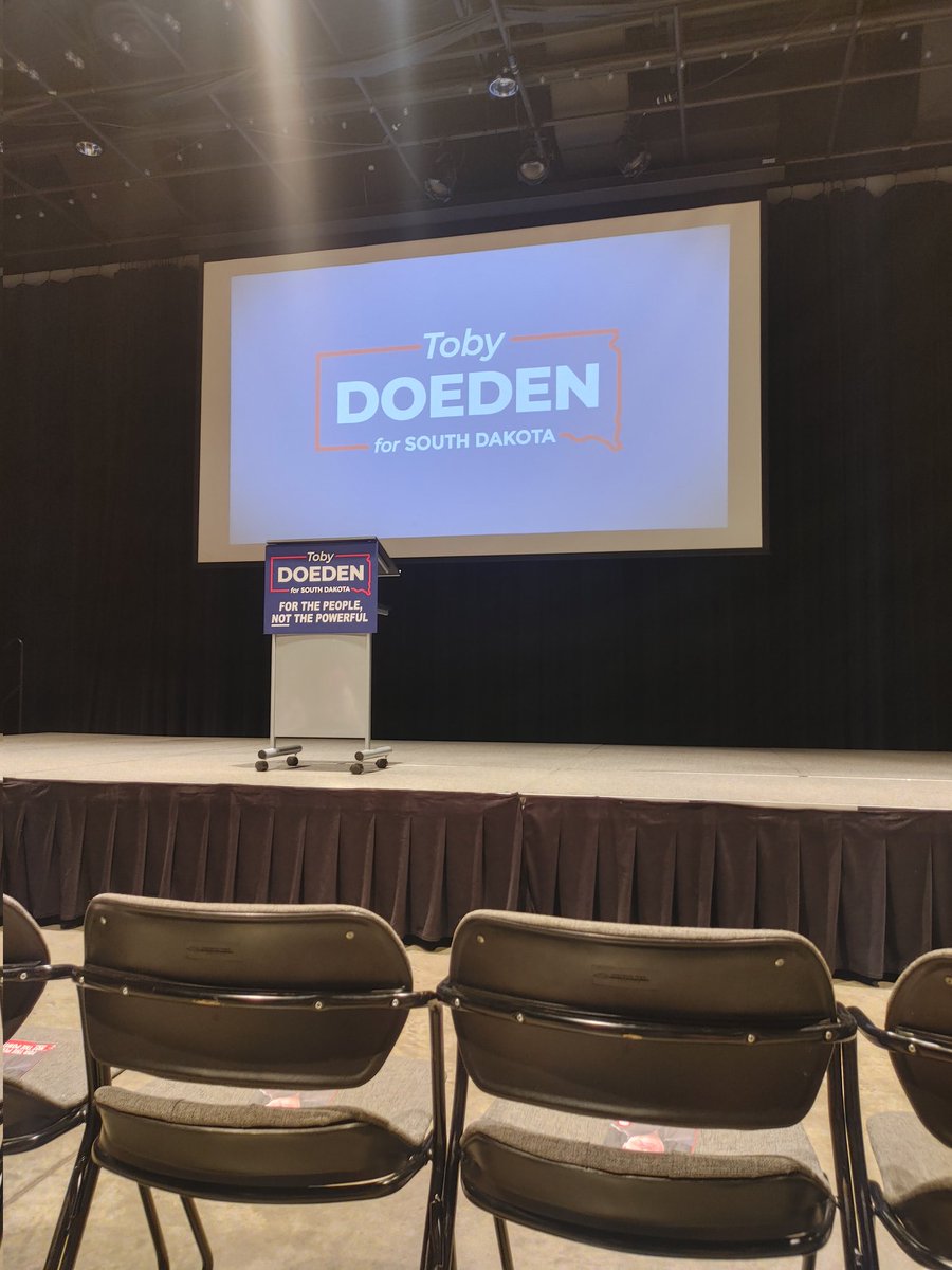 JamesHeil_'s tweet photo. Went, listened and met Toby Doeden last night. All i can say is the next Governor is going to make South Dakota far better than it is now. @TobyForSD is going to drain the SD swamp and make the people lives of this great state better than they have been in a long while. https://t.co/BY3gMZYrhR