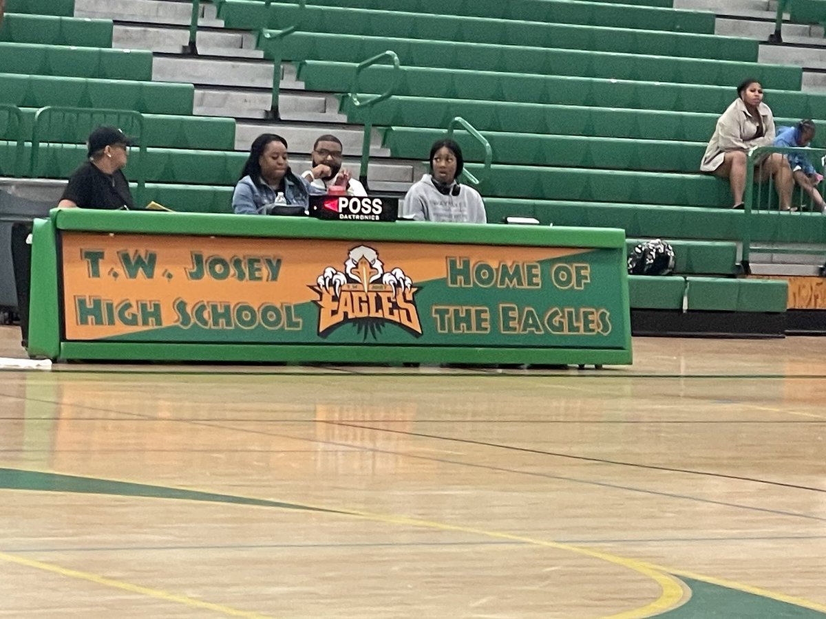 Bret Swanson (@swanny1973) on Twitter photo Over here in Augusta, GA at EYBL 15 at Josey HS. FOH/Rotary 15 vs Bates Fundamental to start the day. <a href="/DontayChiversJr/">Dontay Chivers Jr</a> #SwannysRoundballReview Over here in Augusta, GA at EYBL 15 at Josey HS. FOH/Rotary 15 vs Bates Fundamental to start the day. <a href="/DontayChiversJr/">Dontay Chivers Jr</a> #SwannysRoundballReview