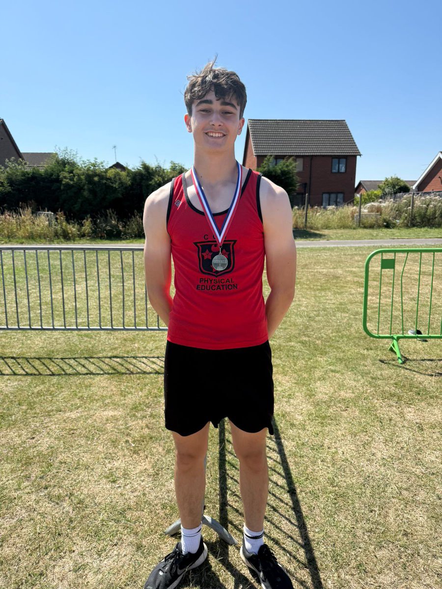 Gold in the Year 10 boys long jump 🥇👏