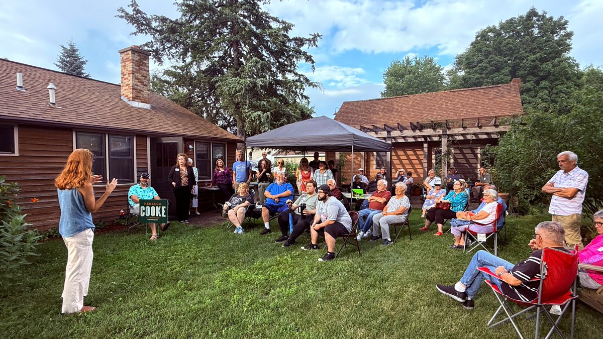 RebeccaforWI's tweet image. Backyard conversations in Prairie Du Chien last night - Van Orden's "hometown" - talking about his disastrous vote that's adding trillions to our debt. Folks are more motivated than ever to spend the next 479 days to do everything we can to flip this seat from chaos to Cooke.