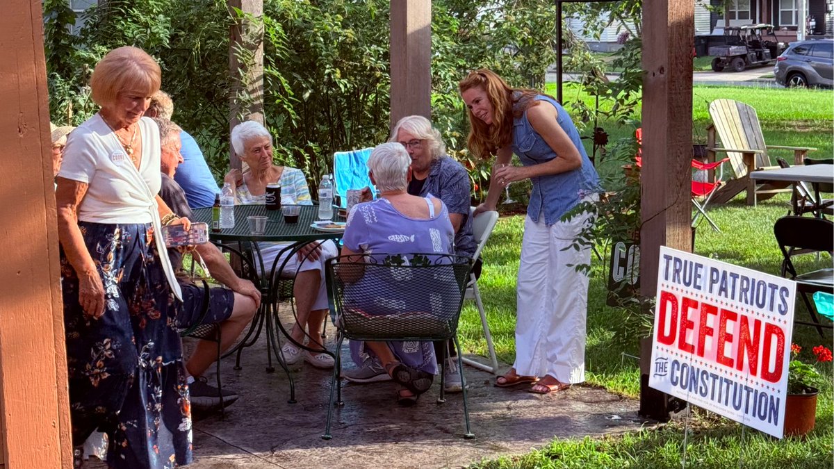 RebeccaforWI's tweet image. Backyard conversations in Prairie Du Chien last night - Van Orden's "hometown" - talking about his disastrous vote that's adding trillions to our debt. Folks are more motivated than ever to spend the next 479 days to do everything we can to flip this seat from chaos to Cooke.