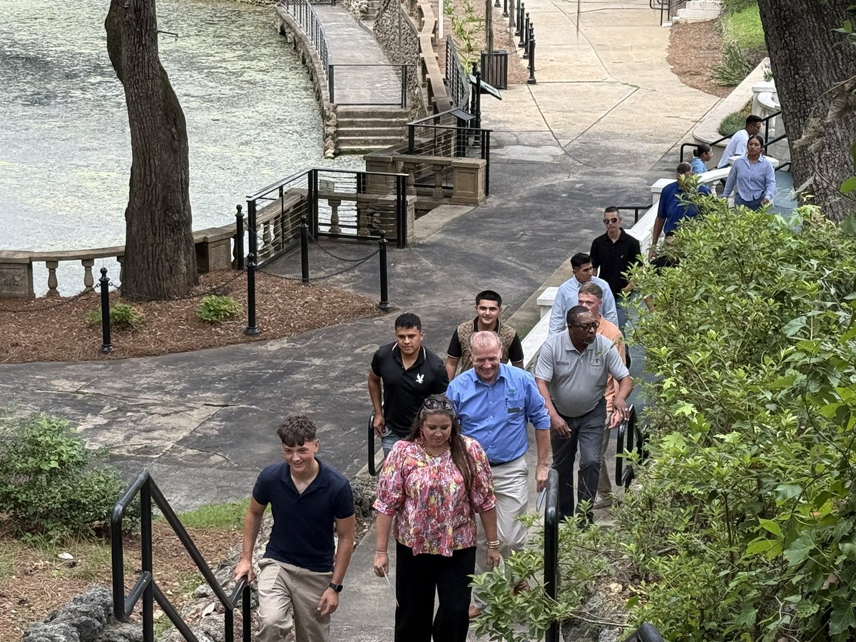 The Albany Area Chamber of Commerce and Military Affairs Committee hosted an Albany Tour for Marines to familiarize them and their families with local attractions and landmarks in the area, July 10.

📷 Pamela Jackson