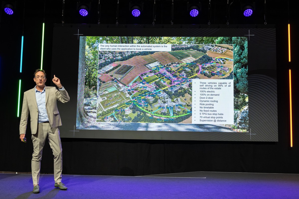 AIforGood's tweet image. Earlier today at the #AIforGood Global Summit!
With these talks we finalized the sessions at the Frontier Stage at this year’s Summit:
👉 Life-like robots using biohybrid and musculoskeletal technologies
Blending biological tissues with robotics, biohybrid and musculoskeletal…