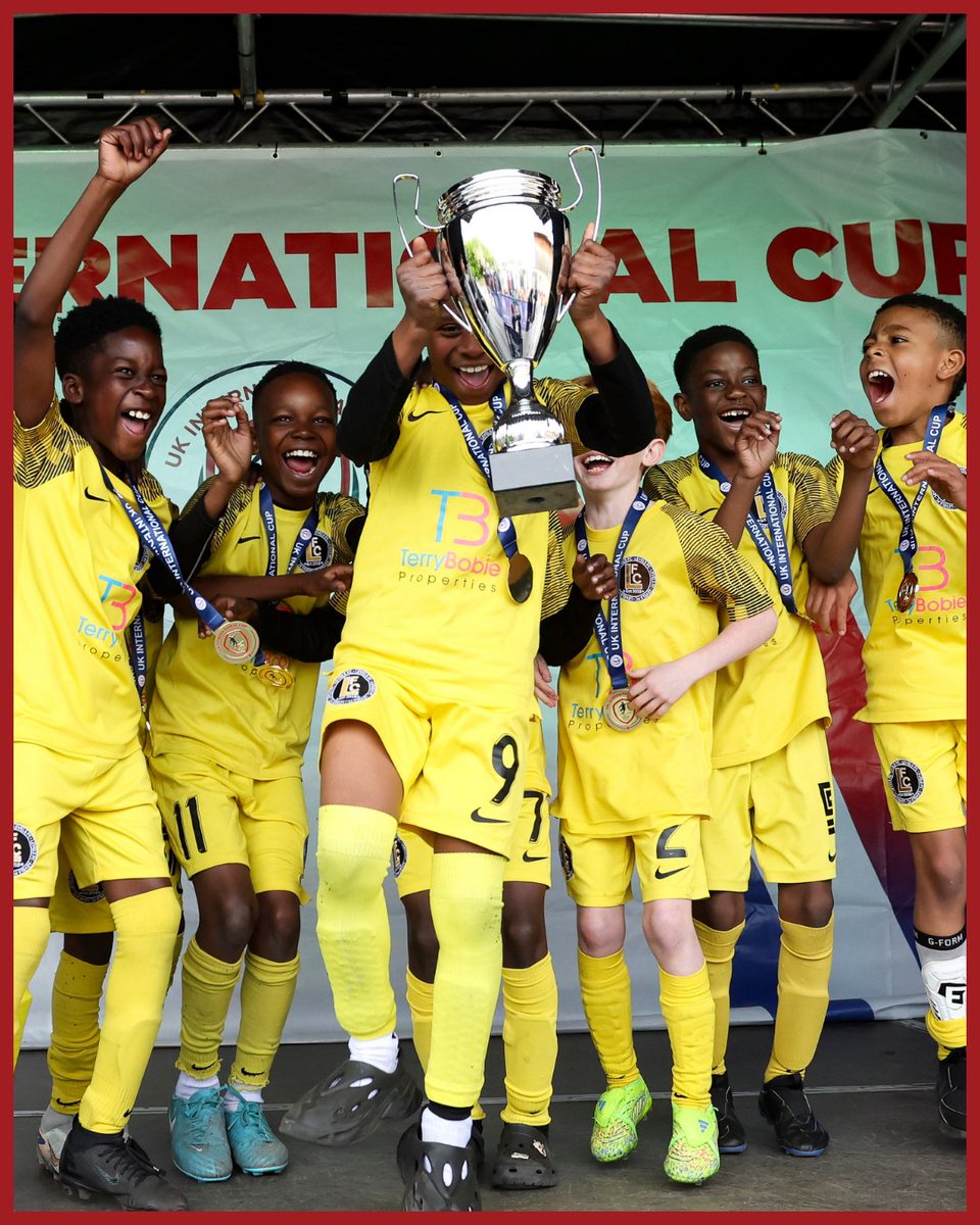 𝗪𝗜𝗡𝗡𝗘𝗥’𝗦 𝗖𝗜𝗥𝗖𝗟𝗘 🏆

To kick off our 𝗪𝗶𝗻𝗻𝗲𝗿’𝘀 𝗖𝗶𝗿𝗰𝗹𝗲 series, we’re putting a spotlight on <a href="/LevelsFc/">LevelsFC</a> who claimed the trophies in both U9 and U10 age groups earlier this year 🤝

Registration for 2026 is OPEN 👉 eu1.hubs.ly/H0lHX800

#UKCup2026