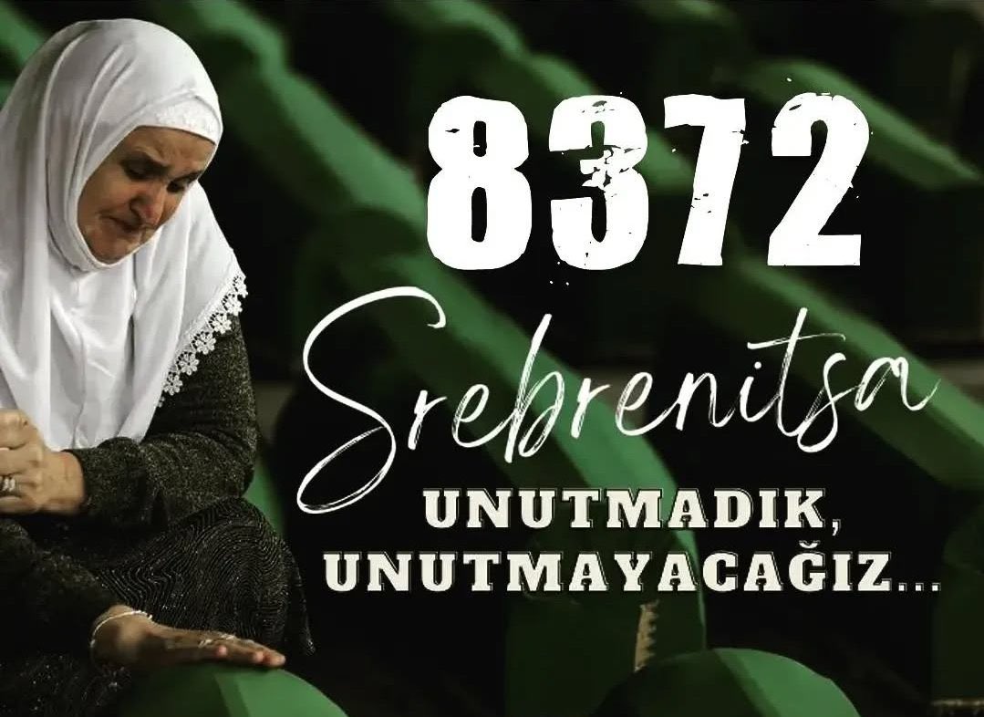 Bugün Dünyanın Seyirci Kaldığı Bir Soykırımın Yıldönümü.

Bundan 30 Yıl Önce Sırplar Bosnalı Müslümanları #Srebrenitsa'da Katletti.
Unutmadık unutturmayacağız.