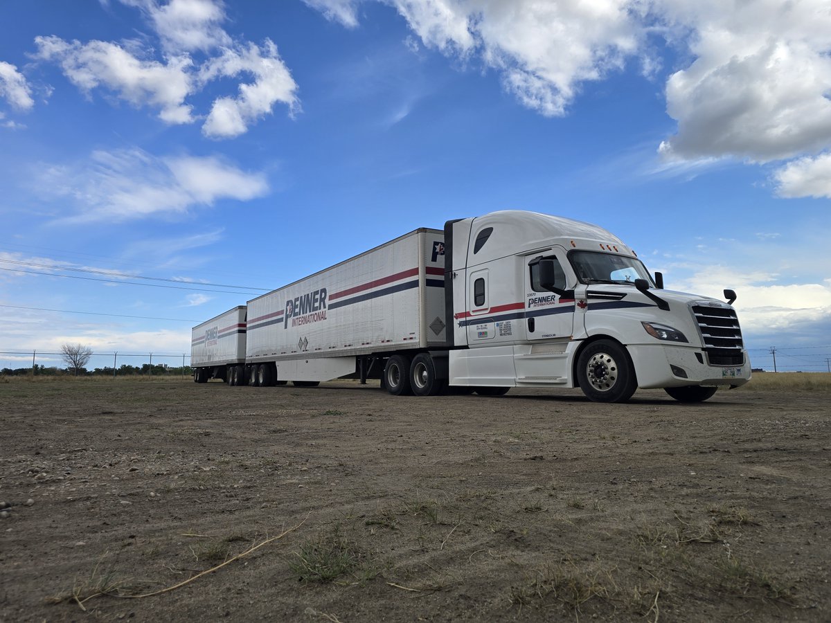 Stretching across the prairies with purpose.
It’s not just hauling freight, it’s mastering the art of the long haul.