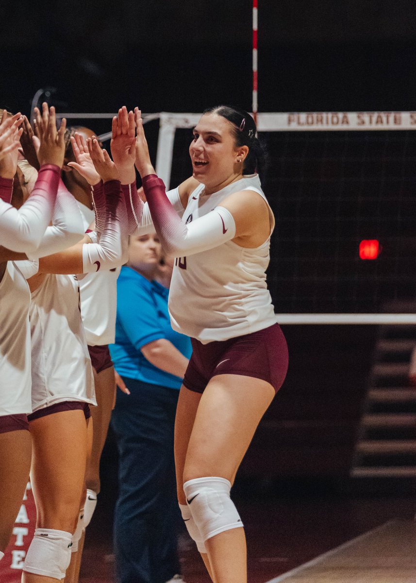 FSU_Volleyball's tweet image. Happy birthday, Iane🥳🥳🥳