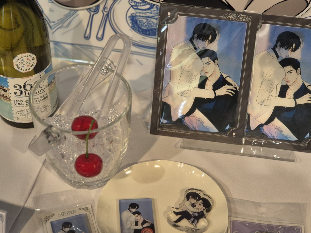 3월 덕분에 찌는 여름도 상쾌하게만 느껴질 정도로 너무너무 행복한 시간을 보냈습니다!
작가님들의 소중한 발걸음의 흔적들도 찾아 볼 수 있어서 너무 좋았어요🥰
재방문 할 때는 좀 더 태정이 세화와 함께 느긋하고 충족한 시간 보내러 갈게요…🫶💕
사랑합니다🥰💖💖