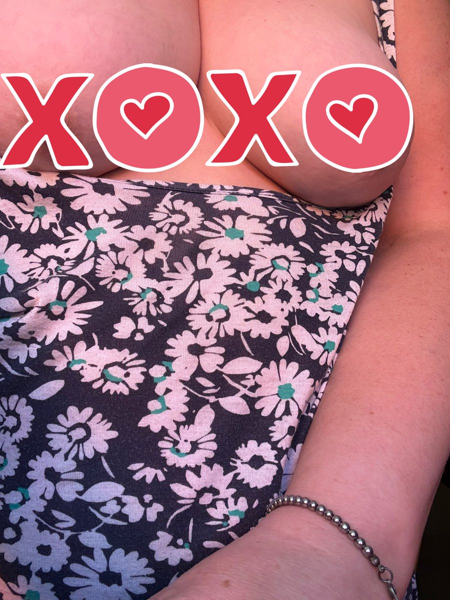 CallyPygian_'s tweet image. Need some more #horny followers before I post more revealing