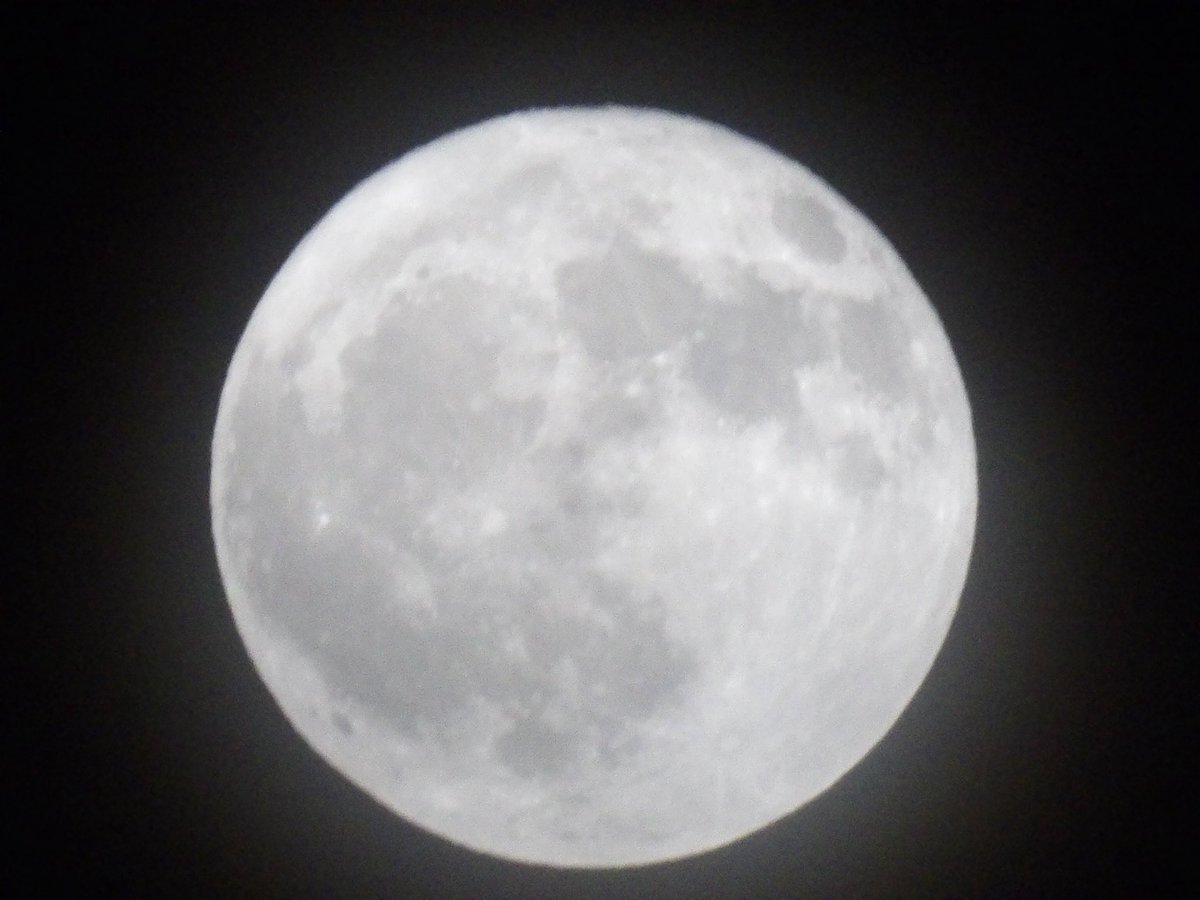belleslore's tweet image. last nights moon
