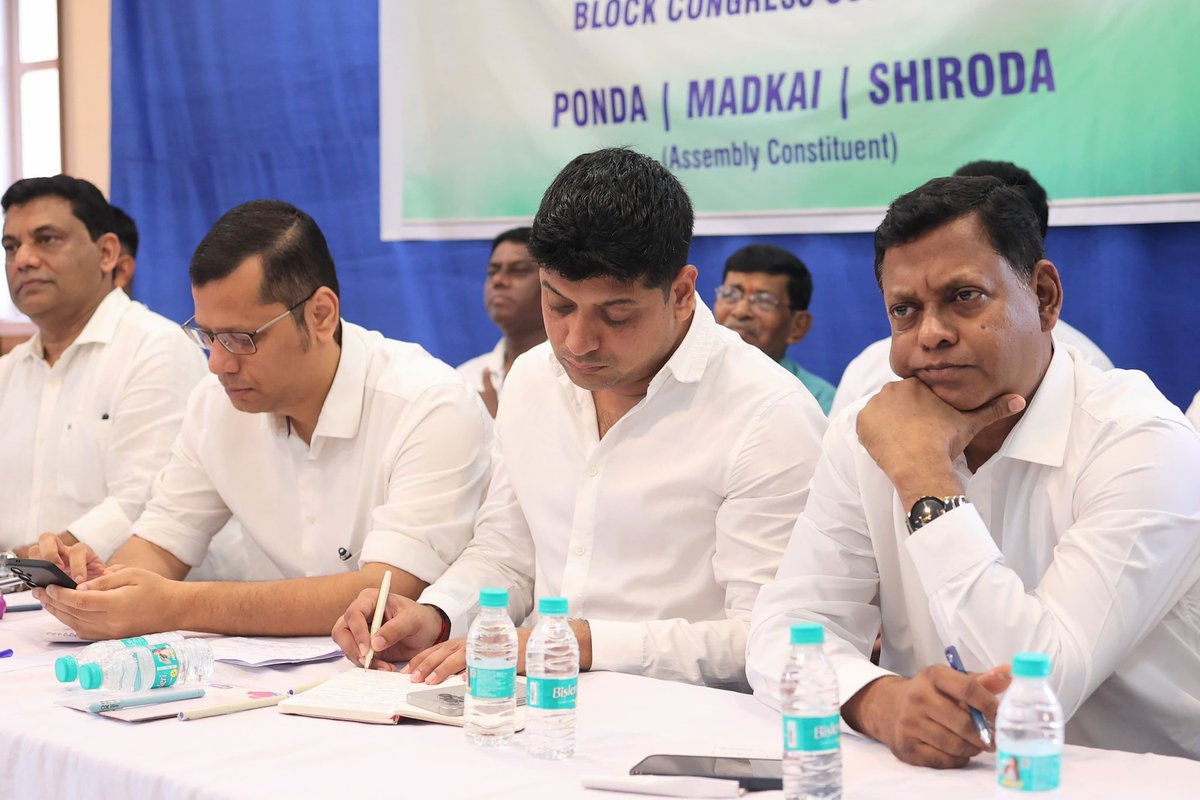 amitspatkar's tweet image. 📍 Ponda, Shiroda &amp;amp; Marcaim | Samvidhan Bachao Abhiyan

Joined Congress karyakartas for the Samvidhan Bachao Abhiyan block meeting in Ponda, Shiroda, and Marcaim.
The collective resolve to defend our Constitution and democratic values was on full display.

Grateful to our…