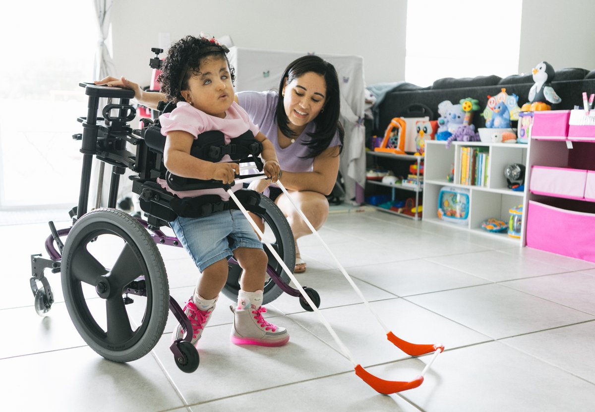 SafeToddles's tweet image. 🌟 Success Stories: Transforming Lives with the Pediatric Belt Cane! Hear from families whose children have gained mobility independence. 💪✨ Check out their testimonials and learn the belt cane difference. Visit our site for more! #PediatricBeltCane #SuccessStories #Empowerment
