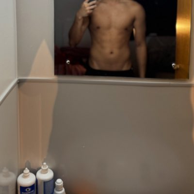 #NewProfilePic (新個人資料照片)