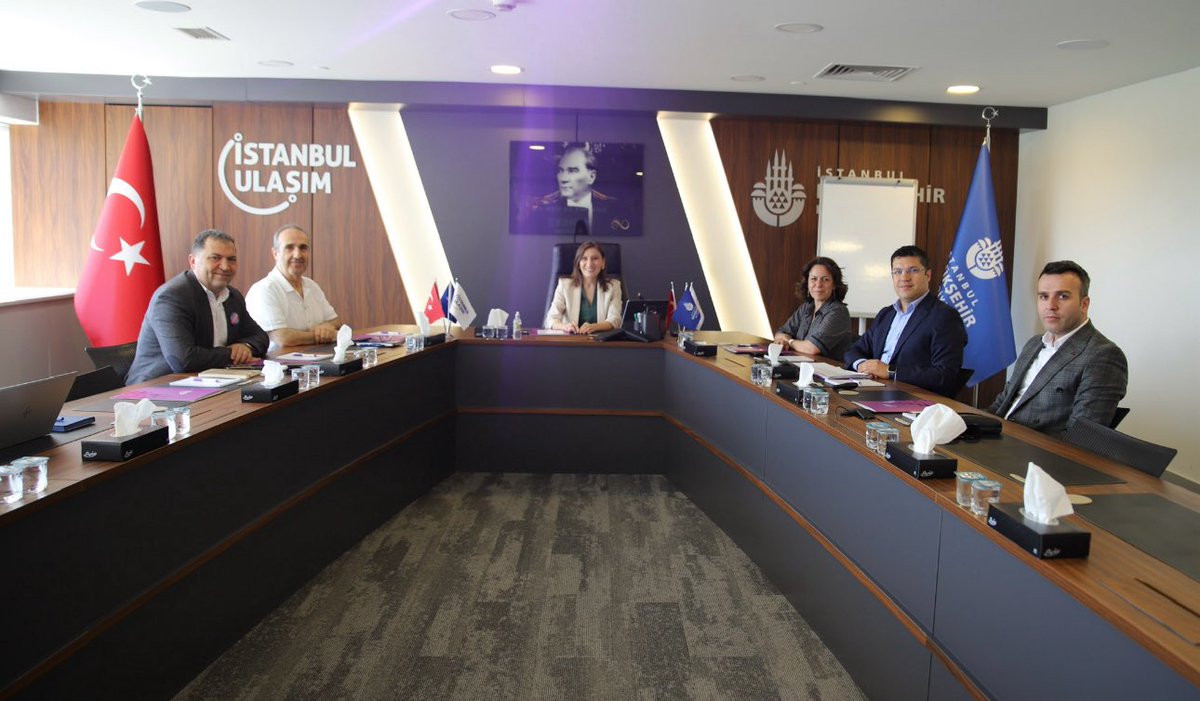 İstanbul Ulaşım AŞ Temmuz Ayı Yönetim Kurulu Toplantısı, Genel Müdürümüz ve Yönetim Kurulu Üyemiz Sayın <a href="/aliarzuman/">Ali Arzuman</a>’ın ev sahipliğinde gerçekleştirildi.

Toplantıya, Yönetim Kurulu Başkanımız Sayın <a href="/zeynepnakcabay/">Zeynep Neyza Akçabay</a>, Sayın <a href="/ozisoy/">Dr. Özgür Soy</a> ve değerli Yönetim Kurulu Üyelerimiz katılım