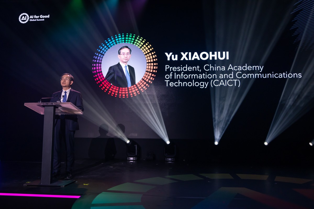 AIforGood's tweet image. The #AIforGood Global Summit continued this afternoon on Center Stage with powerful sessions highlighting how #AI is driving #socialimpact, transforming food systems, #skilling the global workforce, and powering the clean #energy transition.
This afternoon’s sessions featured:…