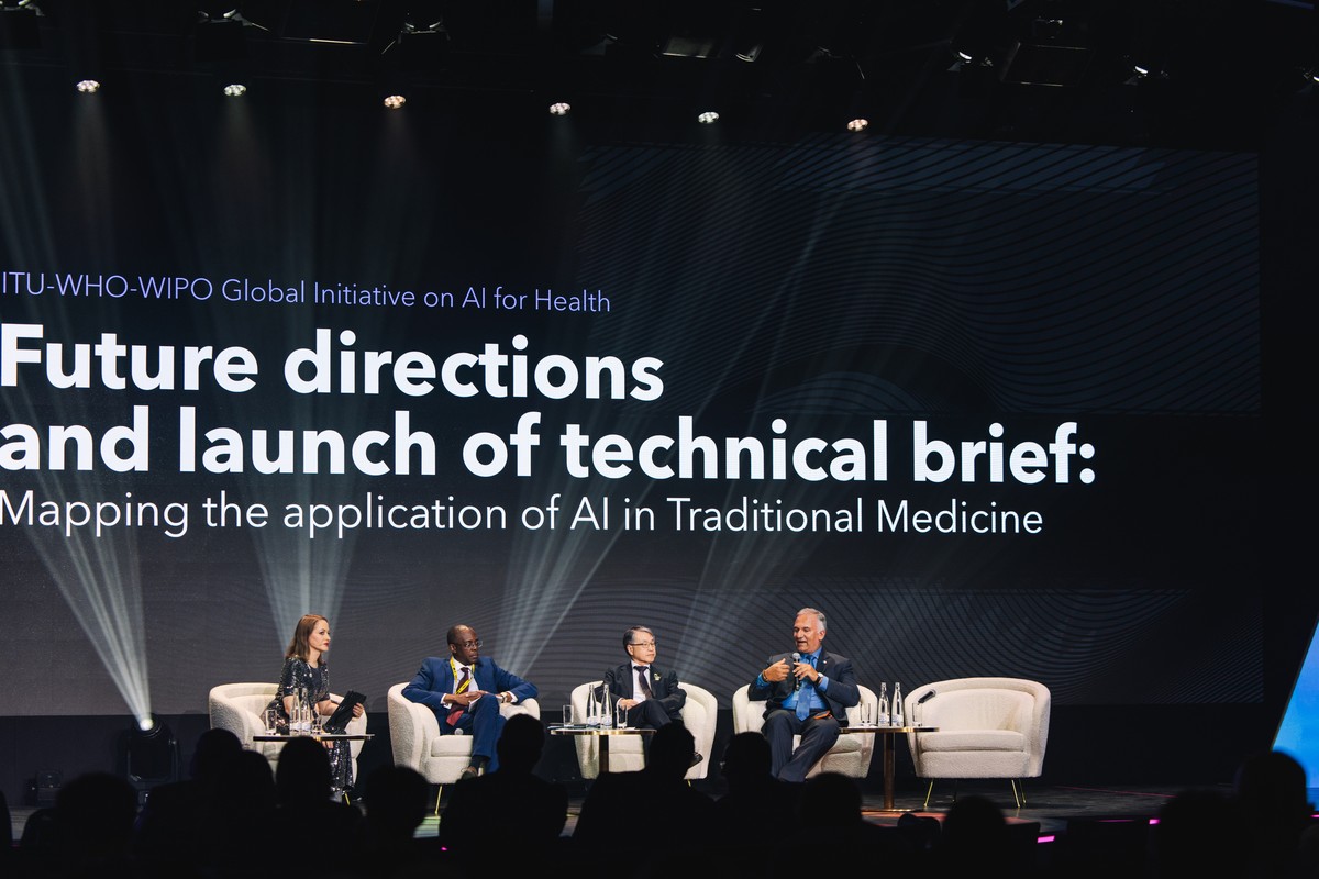 AIforGood's tweet image. The #AIforGood Global Summit continued this afternoon on Center Stage with powerful sessions highlighting how #AI is driving #socialimpact, transforming food systems, #skilling the global workforce, and powering the clean #energy transition.
This afternoon’s sessions featured:…