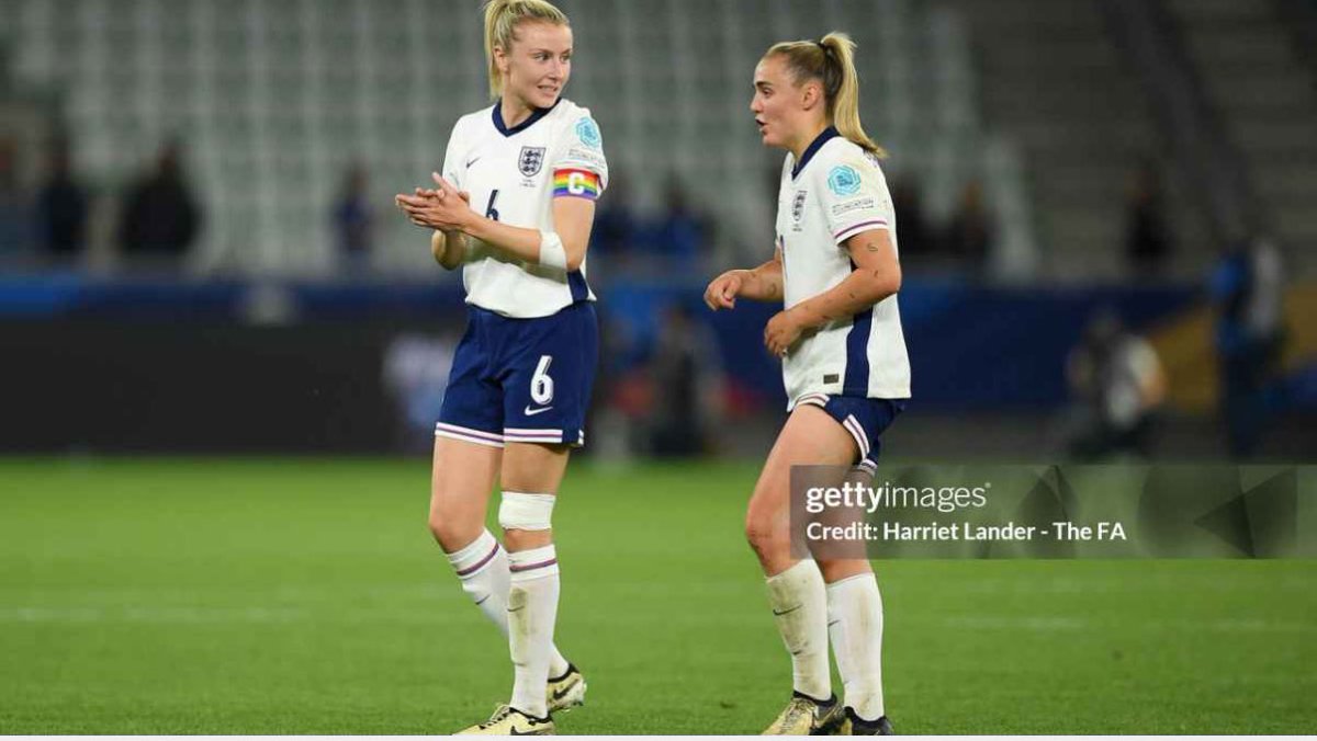 England 'need to be ruthless' and want to 'suffocate' Wales in final group clash🗣️🏴󠁧󠁢󠁥󠁮󠁧󠁿

Read the latest from England captain Leah Williamson and midfielder Georgia Stanway ahead of Sunday’s game against rivals Wales👇🏻

vavel.com/en/football/20…

#Lionesses #England #WEURO2025