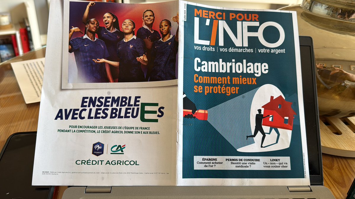 Quand c’est le stagiaire qui valide le bon à tirer ! #ilestouleE <a href="/CreditAgricole/">Crédit Agricole</a> <a href="/MercipourlinfoM/">Mercipourlinfo_lemag</a>