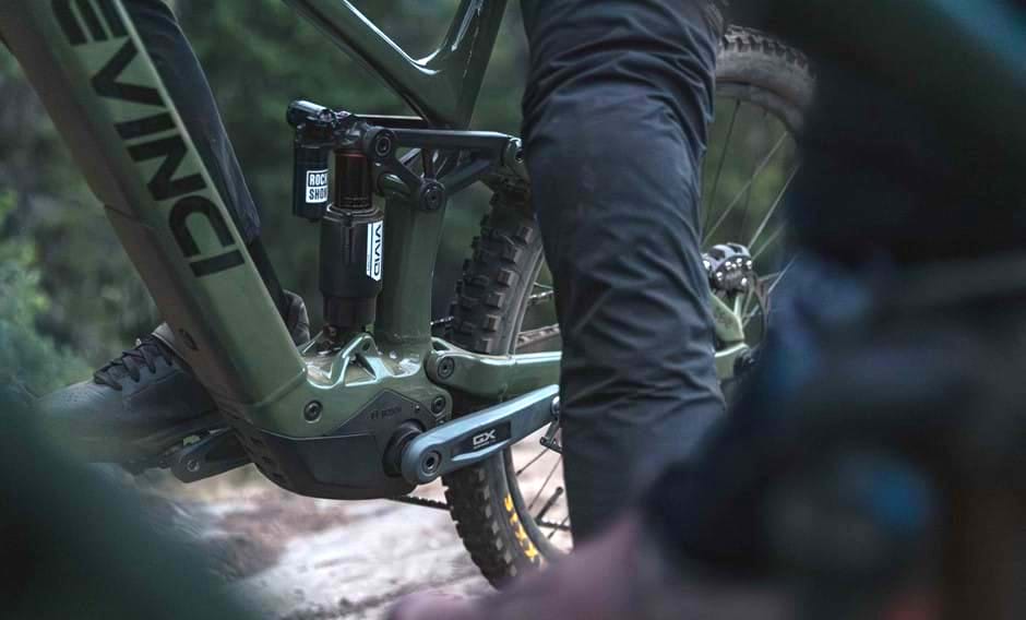 ebikesinternatl's tweet image. Devinci Unveils the All-new E-Spartan Lite Full Suspension eMTB with Canadian-made Frame #eMTB #adventures tinyurl.com/5hxnuwcv