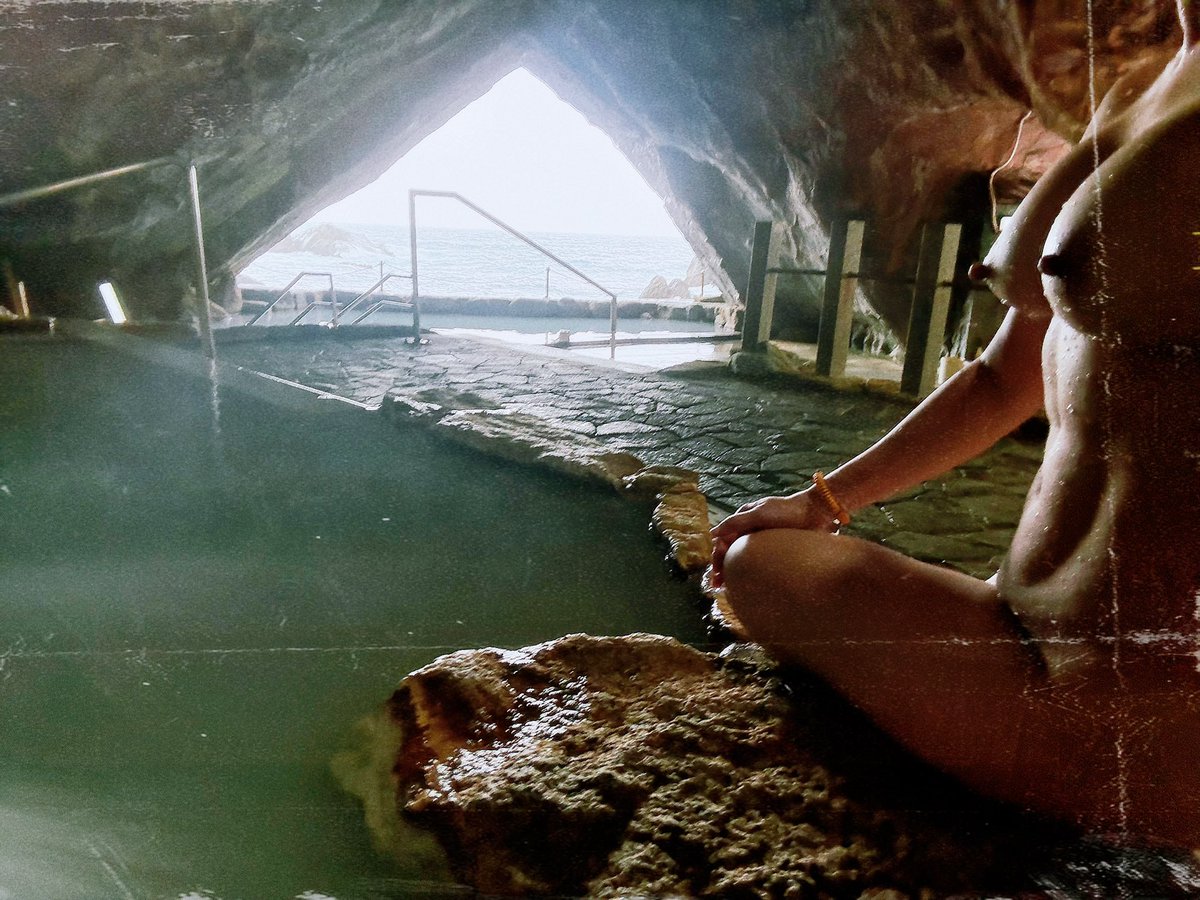 Artemis💋🦋 tweet media