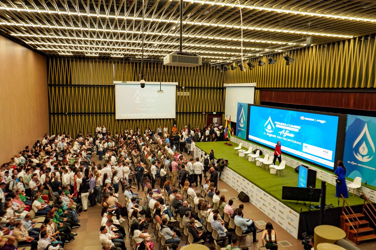 NEOMUNDOBGA's tweet image. #Agenda Segundo día de conferencias en la Cumbre Internacional del Agua 💧Esta es la agenda de este viernes en #Neomundo #ExperienciaEnLaBonitaDeColombia 🏛️