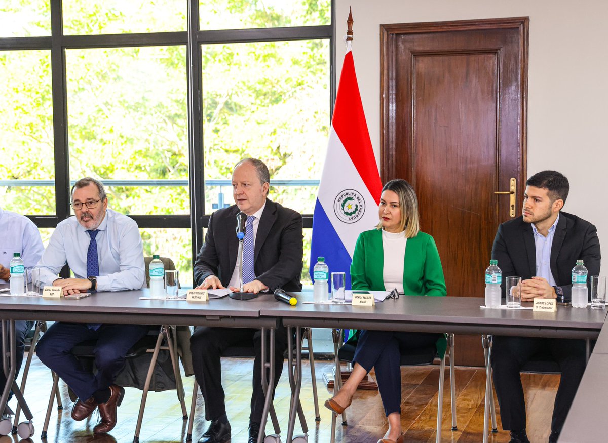 Ministerio de Economía y Finanzas - Paraguay tweet media