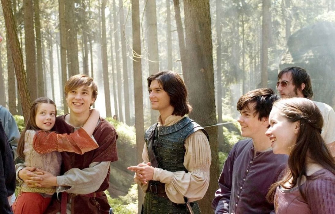 NarniaWeb's tweet image. What does the original Narnia cast think about Netflix's reboot?
In a round-up of recent interviews, Narnia stars Georgie Henley, William Moseley, Anna Popplewell, and Ben Barnes share their thoughts about Netflix's upcoming adaptation of Narnia.
🔗 narniaweb.com/2025/07/what-d…
