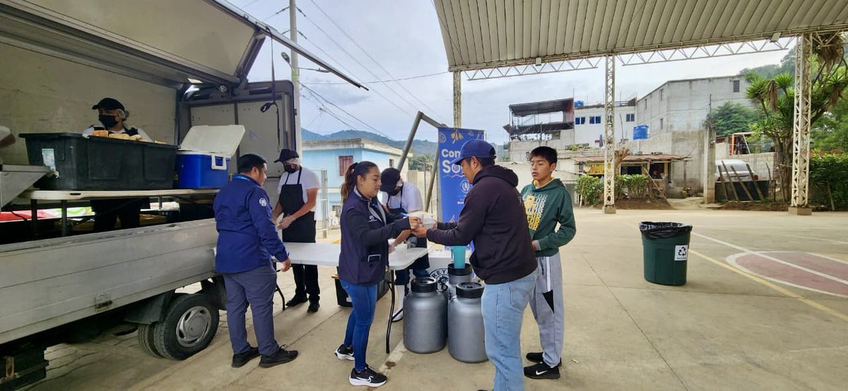 2/3
Gracias al presidente <a href="/BArevalodeLeon/">Bernardo Arévalo</a>, mantenemos la coordinación para que los alimentos llegue de manera oportuna. 🇬🇹