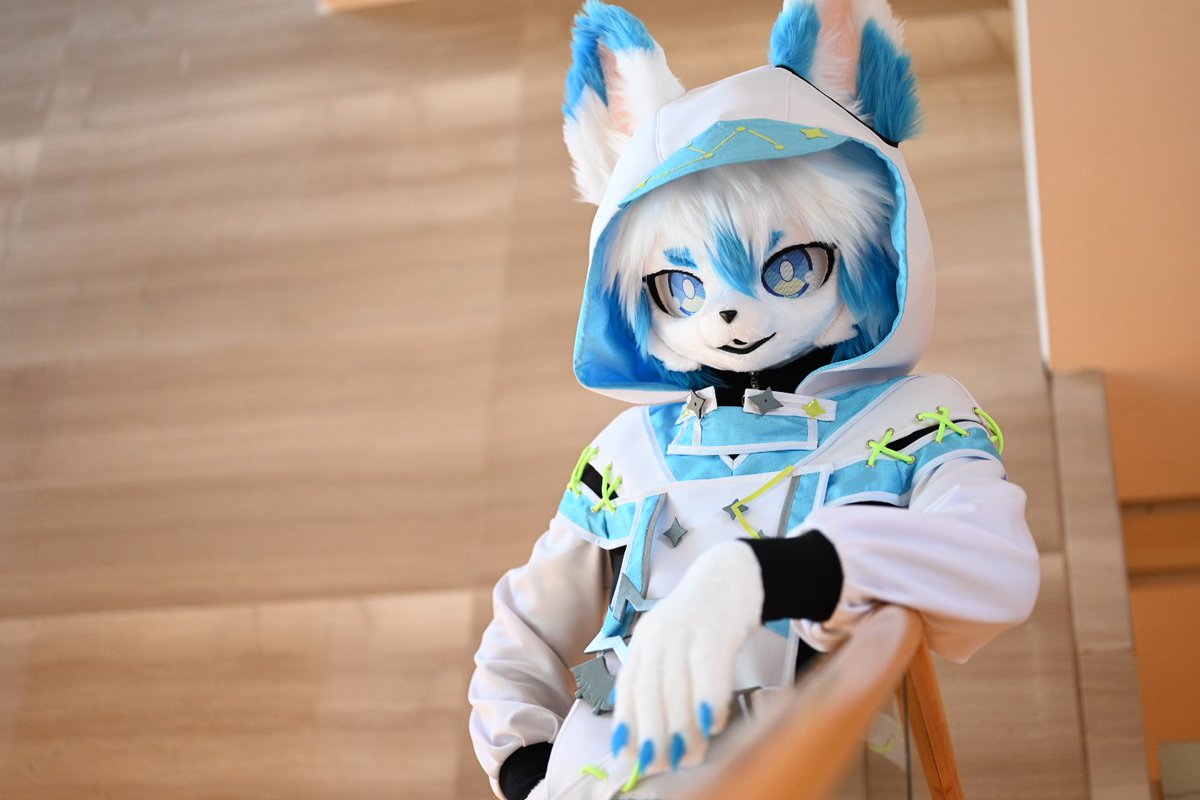 📷:<a href="/aaaapoor3/">阿穷摄摄版</a> 
#FursuitsFriday