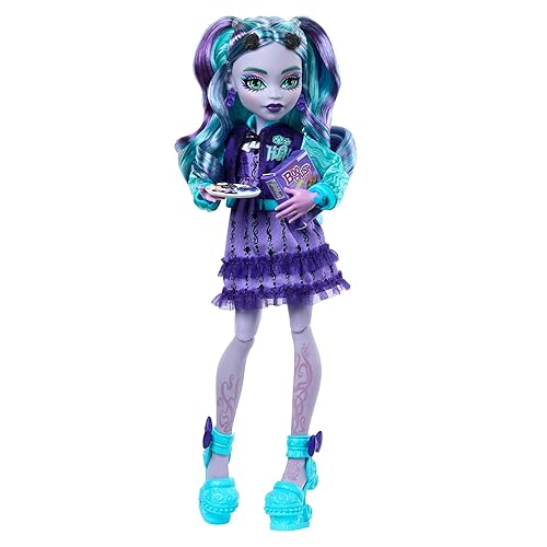 I just received Monster High Fearbook Twyla Doll and Accessories Set with Game Club Theme including Varsity Jacket, Yearbook, Board Game and Cookies - Doll Twyla Journal Des Horreurs from faerisami via Throne. Thank you! throne.com/faerisami #Wishlist #Throne
