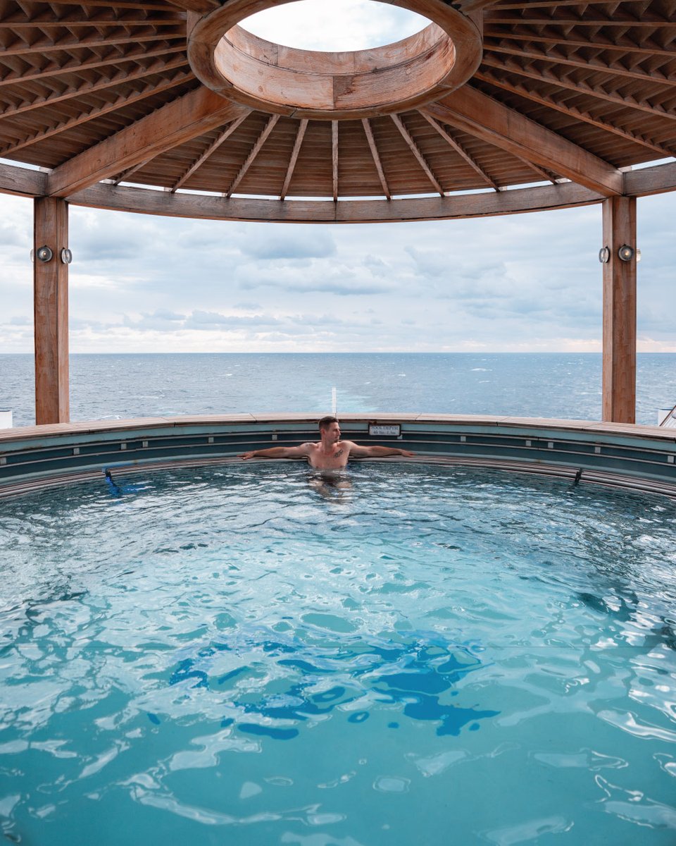 PrincessCruises's tweet image. Drift into relaxation, ocean-side. ✨